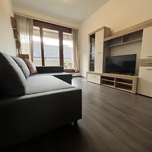 Apartament Bphomes, Budapesta