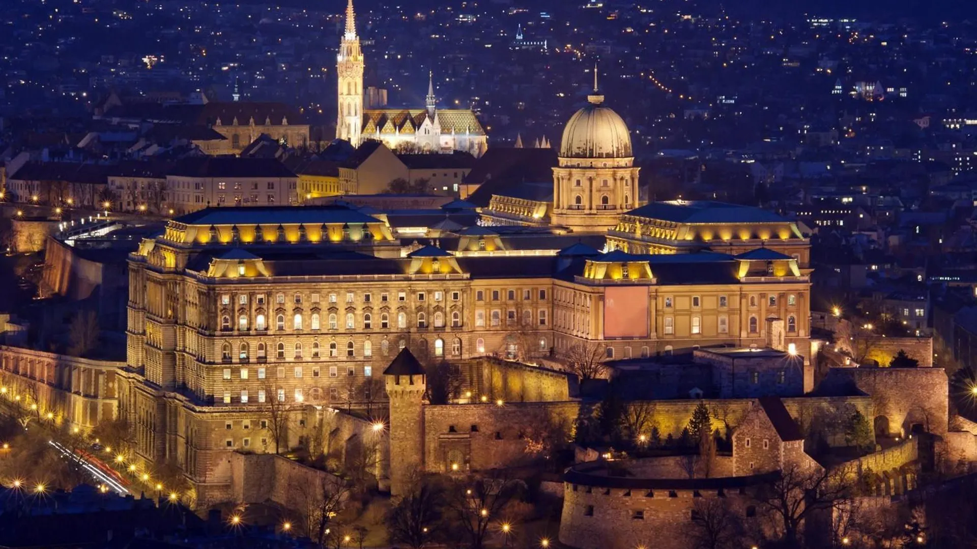 Luxe, Historic Home Downtown Landmarks 19 Century Budapešť Maďarsko